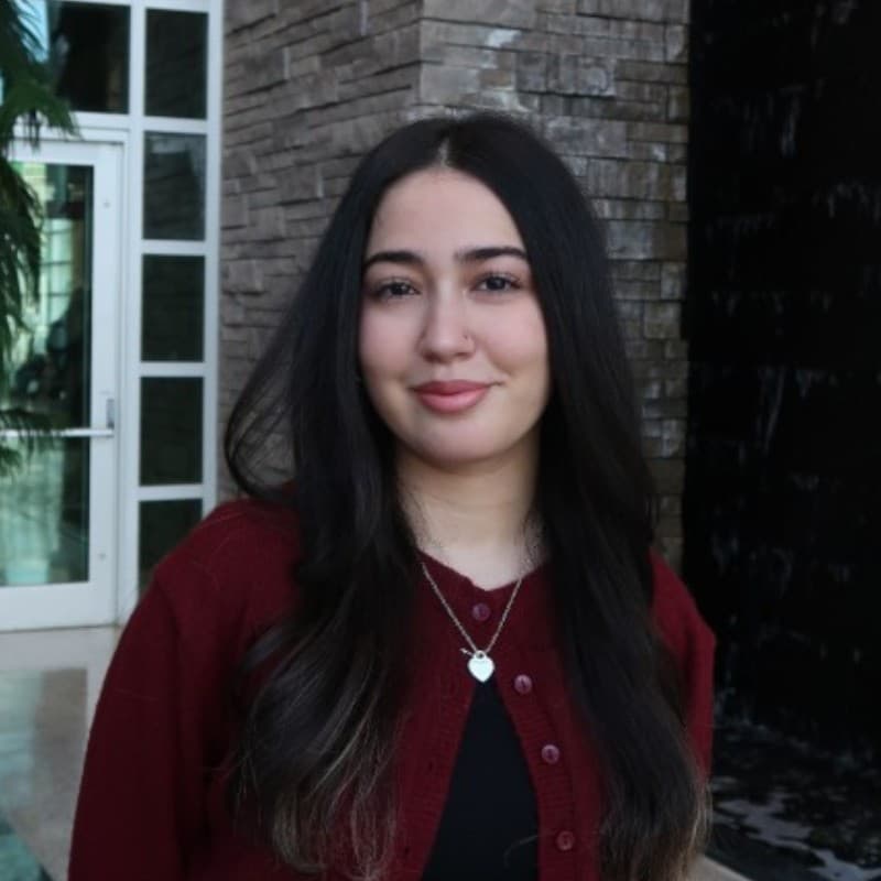 Portrait of Mana Abolghasemi